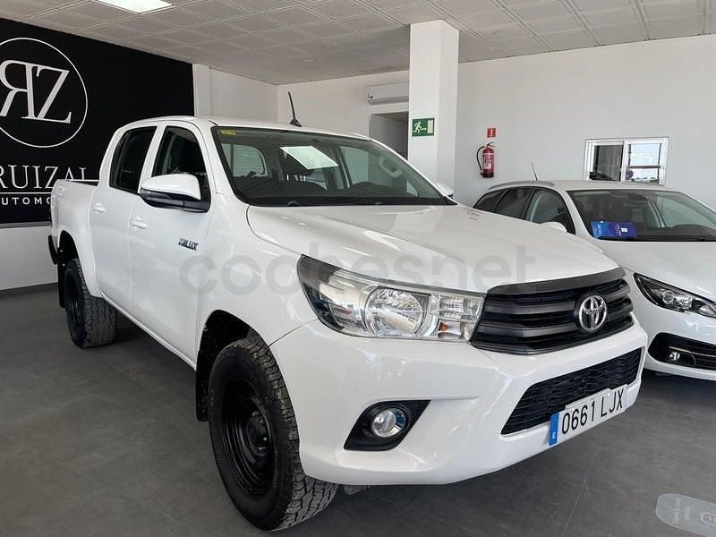 Usado Toyota HiLux Plus 150 CV (110 kW) 2020 Blanco Pickup/Camioneta