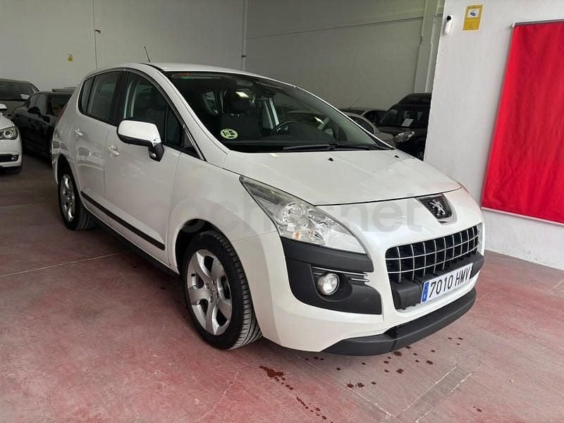 Usado Peugeot 3008 Active 112 CV (82 kW) 2012 Blanco Familiar