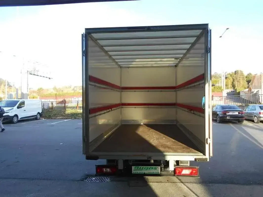 Usado Ford Transit 131 CV (96 kW) 2023 Blanco Van