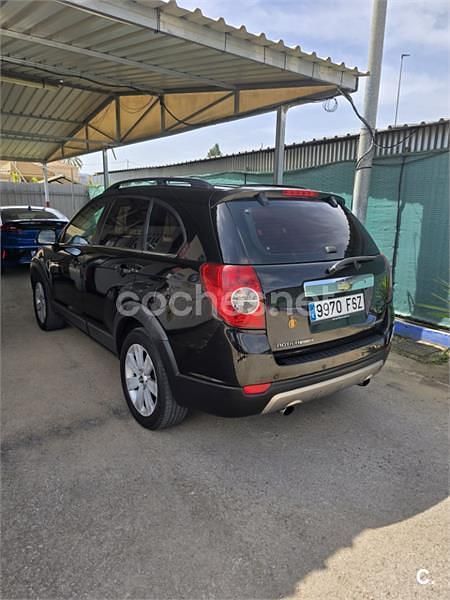 Usado Chevrolet Captiva 150 CV (110 kW) 2007 Negro SUV