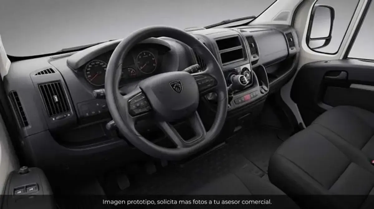 Usado Peugeot Boxer 140 CV (102 kW) 2025 Blanco Van