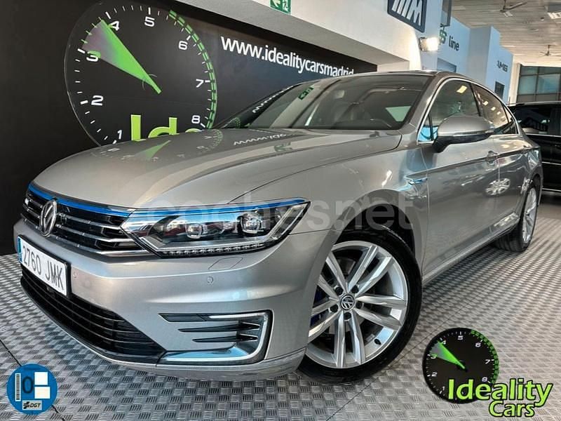 Gris / plata Usado 2016 VW Passat GTE Berlina | 14.990 € (Precio justo) - Imagen 1/4