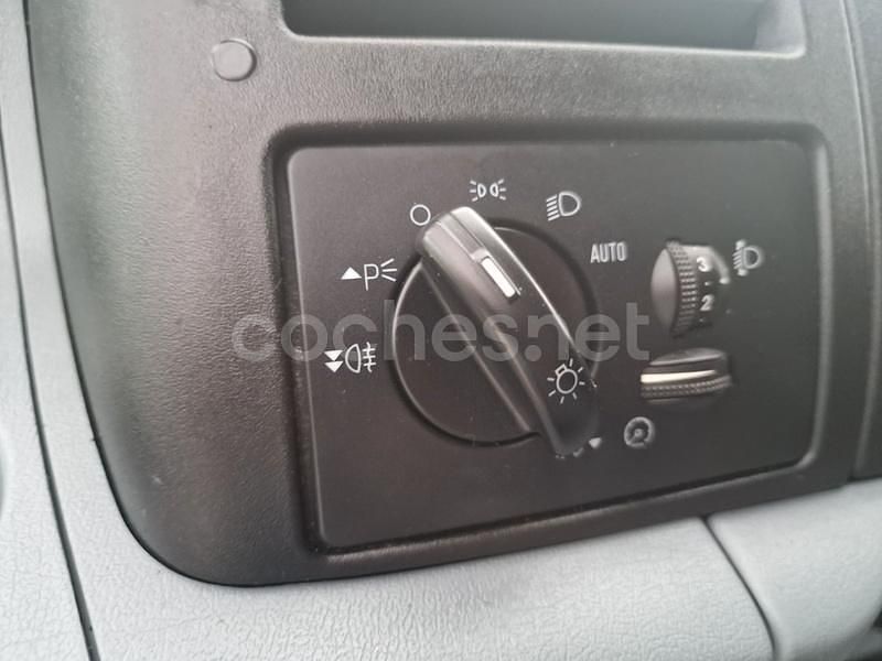 Usado Ford Transit 115 CV (84 kW) 2012 Azul Recogida