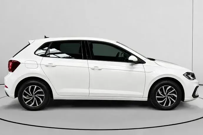 Usado VW Polo Life 95 CV (69 kW) 2023 Utilitario