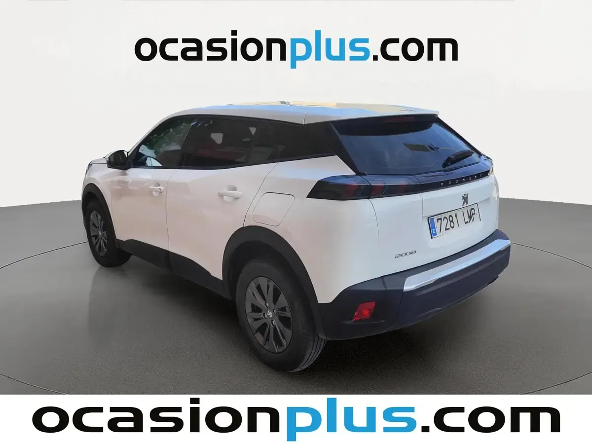 Usado Peugeot 2008 Active 100 CV (73 kW) 2021 Blanco SUV