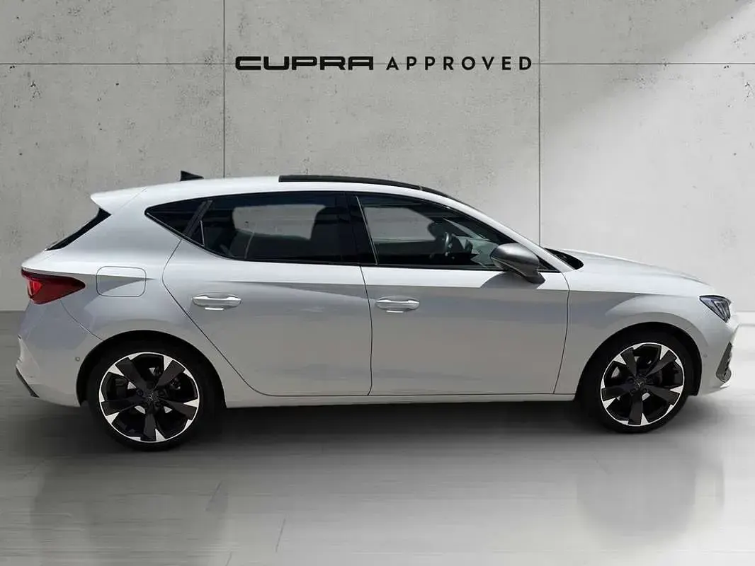 Usado Cupra Leon 150 CV (110 kW) 2024 Blanco Familiar