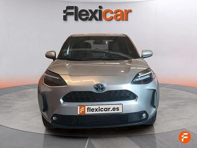 Usado Toyota Yaris Hybrid Active 116 CV (85 kW) 2024 Gris