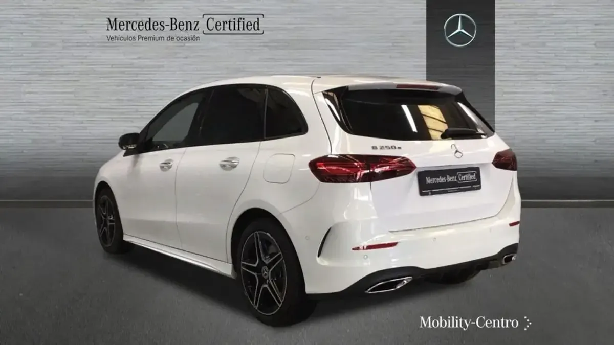 Usado Mercedes B250e 163 CV (119 kW) 2024 Blanco digital Utilitario
