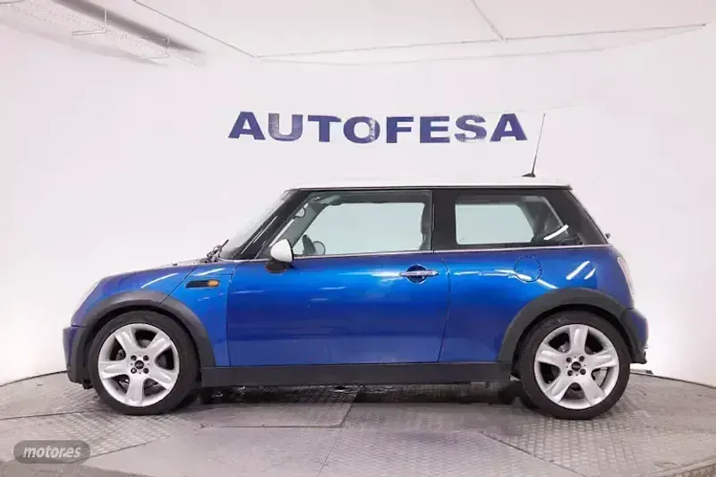 Usado Mini Cooper 116 CV (85 kW) 2006 Azul Utilitario