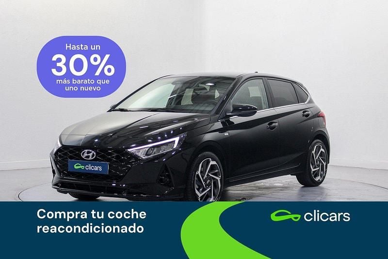 Negro Usado 2023 Hyundai i20 Berlina | 17.490 € (Precio justo) - Imagen 1/4