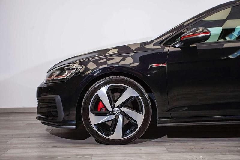 Usado VW Golf VII GTI 230 CV (169 kW) 2017 Negro Utilitario