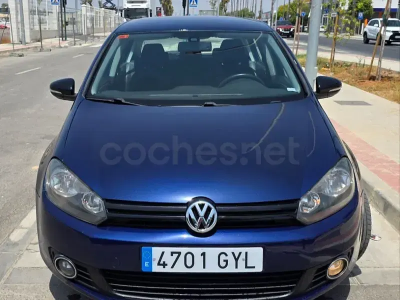 Usado VW Golf VI 105 CV (77 kW) 2010 Azul Berlina