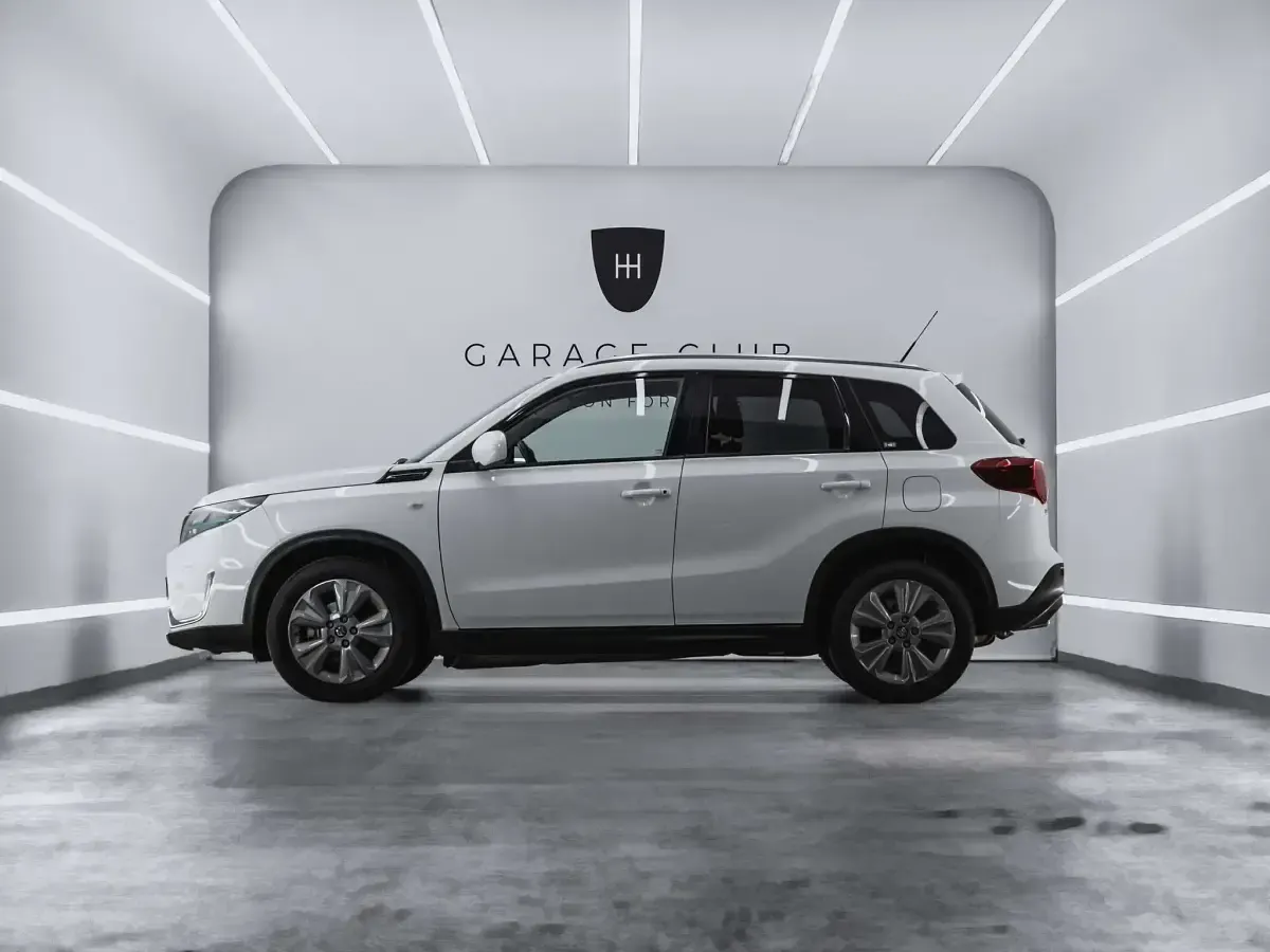Usado Suzuki Vitara GLX 129 CV (94 kW) 2021 Blanco SUV
