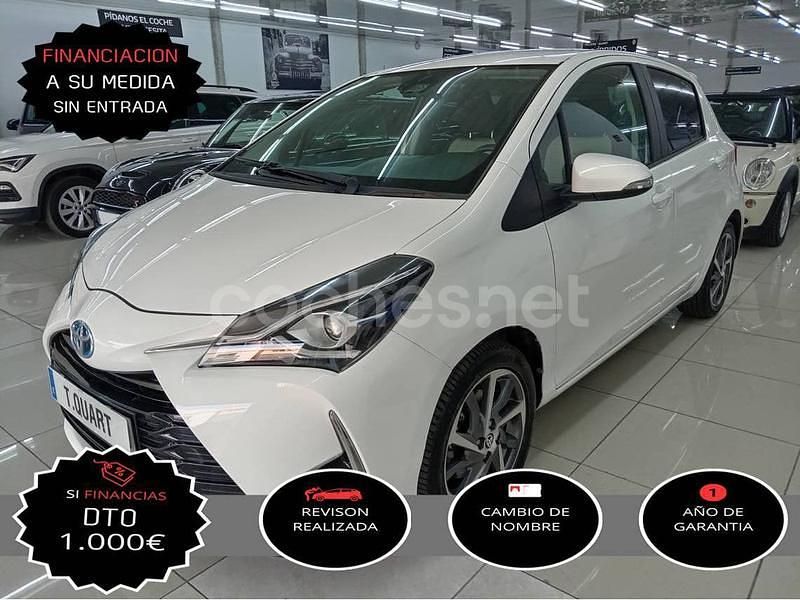 Blanco Usado 2020 Toyota Yaris Hybrid Berlina | 15.900 € (Buen precio) - Imagen 1/4