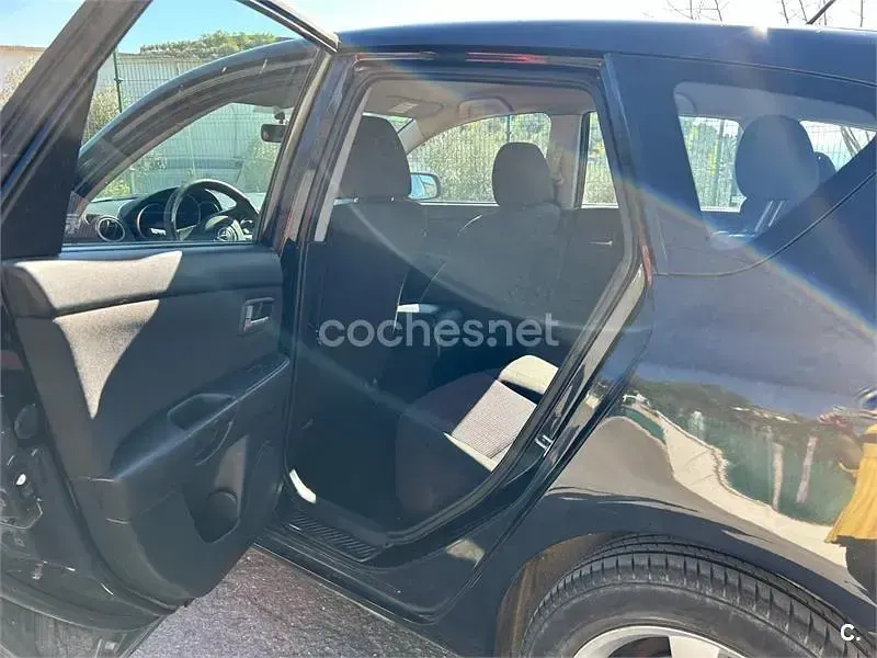 Usado Mazda 3 Active 109 CV (80 kW) 2006 Negro Berlina