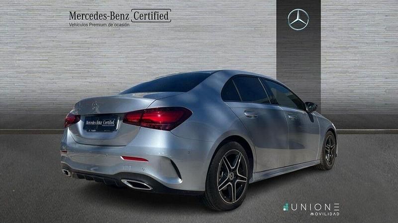 Usado Mercedes A200 150 CV (110 kW) 2025 Gris Berlina