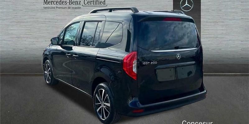 Nuevo Mercedes EQT200 89 kW (122 CV) 2025 Negro Monovolumen