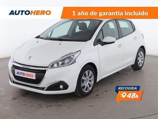 Blanco Usado 2018 Peugeot 208 Active Utilitario | 7599 € (Precio justo) - Imagen 1/3
