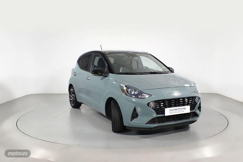 Verde Usado 2022 Hyundai i10 Utilitario | 15.200 € (Un poco caro) - Imagen 1/4