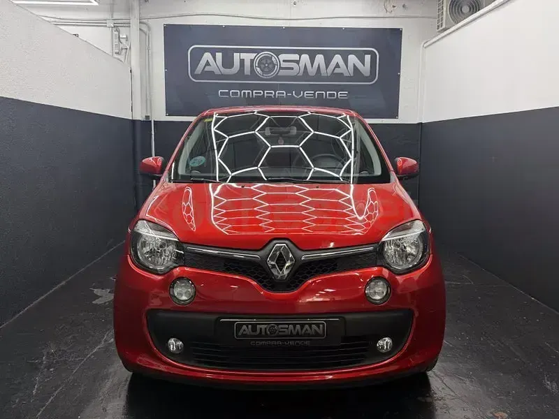 Usado Renault Twingo Intens 70 CV (51 kW) 2015 Granate Utilitario