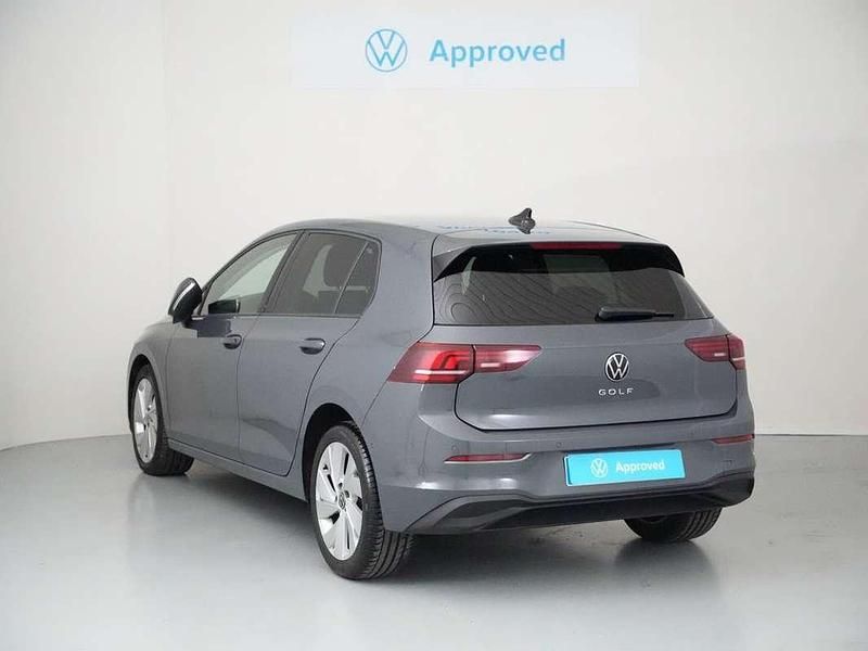 Usado VW Golf VIII 116 CV (85 kW) 2025 Gris Utilitario