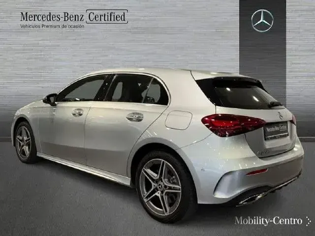 Usado Mercedes A250 218 CV (160 kW) 2025 Plata hightech