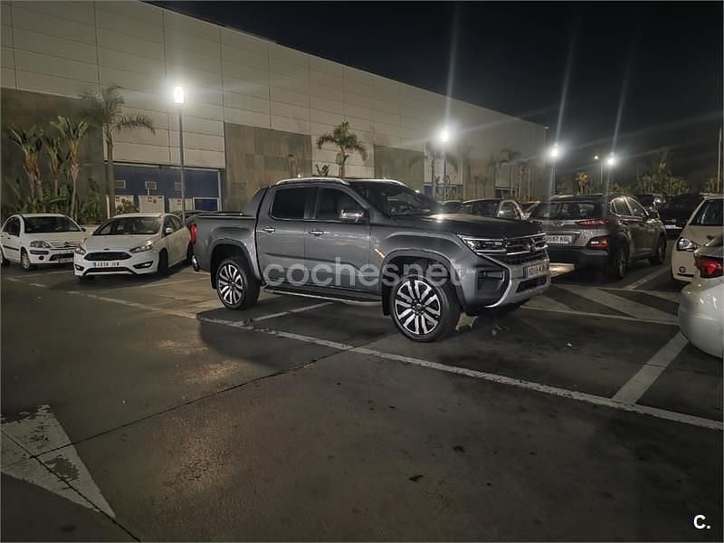 Usado VW Amarok Aventura 240 CV (176 kW) 2023 Gris / plata Pickup/Camioneta