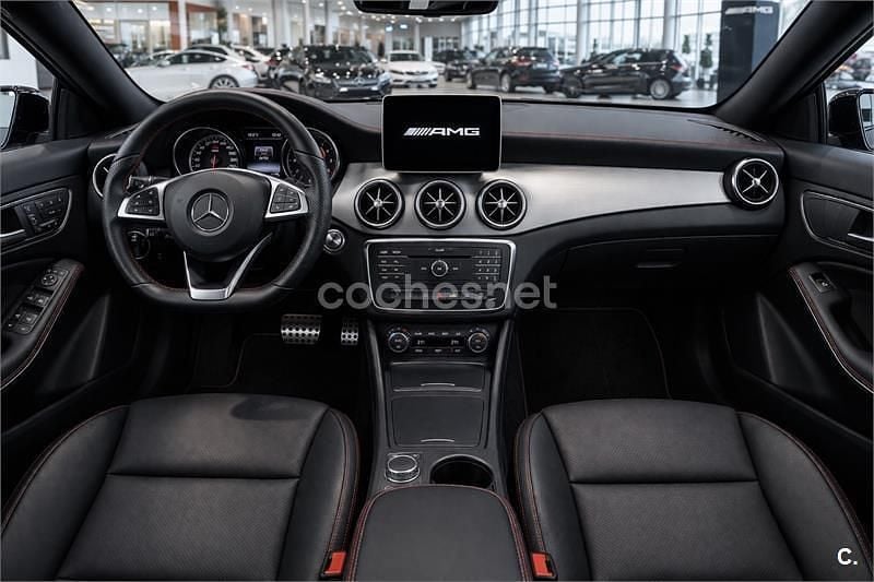 Usado Mercedes CLA220 AMG line 177 CV (130 kW) 2016 Negro Berlina