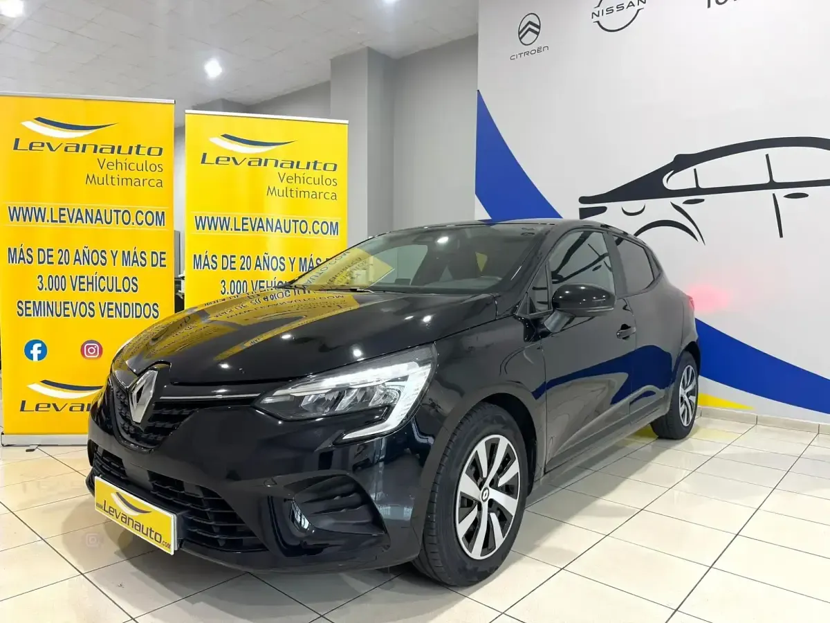 Usado Renault Clio V Equilibre 91 CV (66 kW) 2023 Negro Utilitario