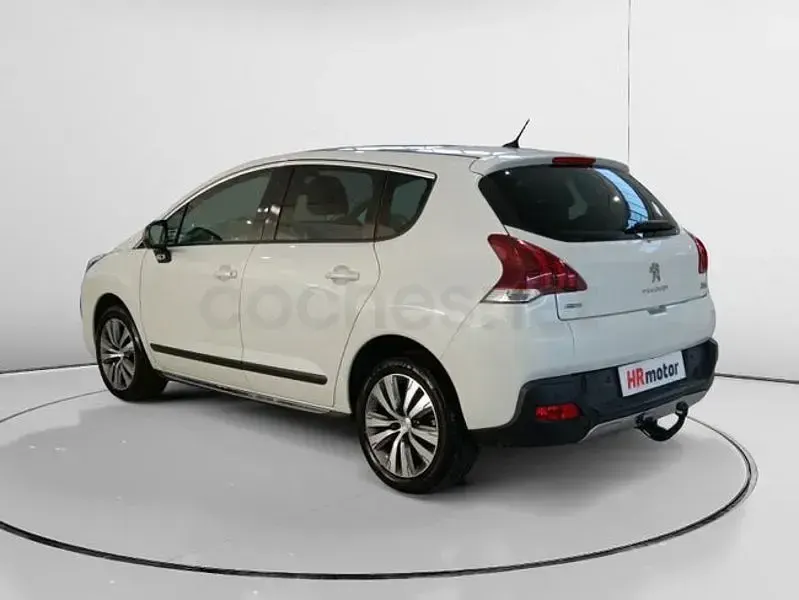Usado Peugeot 3008 Allure 130 CV (95 kW) 2016 Blanco SUV
