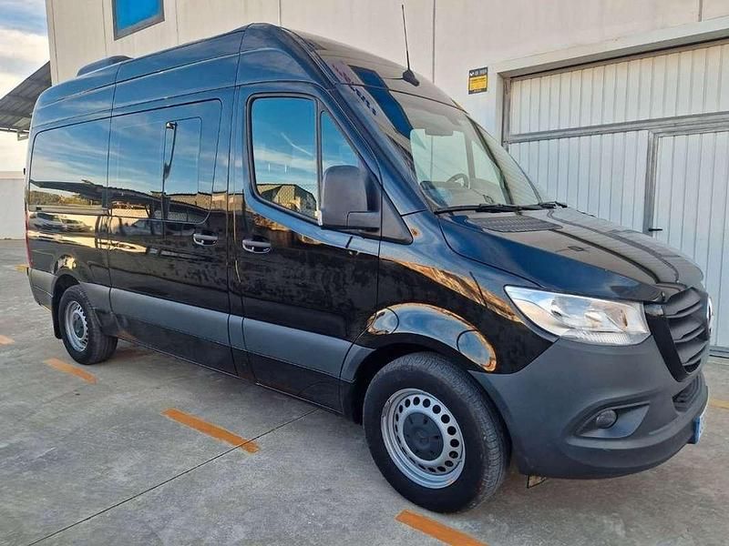 Usado Mercedes Sprinter 113 CV (83 kW) 2023 Negro Van