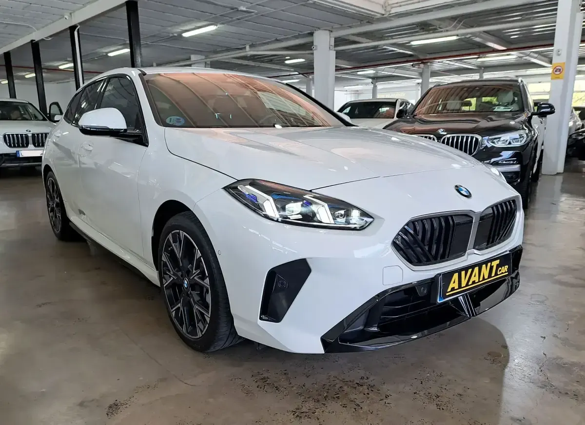 Usado BMW 120 M Sport 170 CV (125 kW) 2025 Blanco Utilitario
