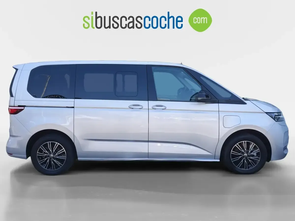Usado VW Multivan Life 218 CV (160 kW) 2022 Gris/plata Monovolumen