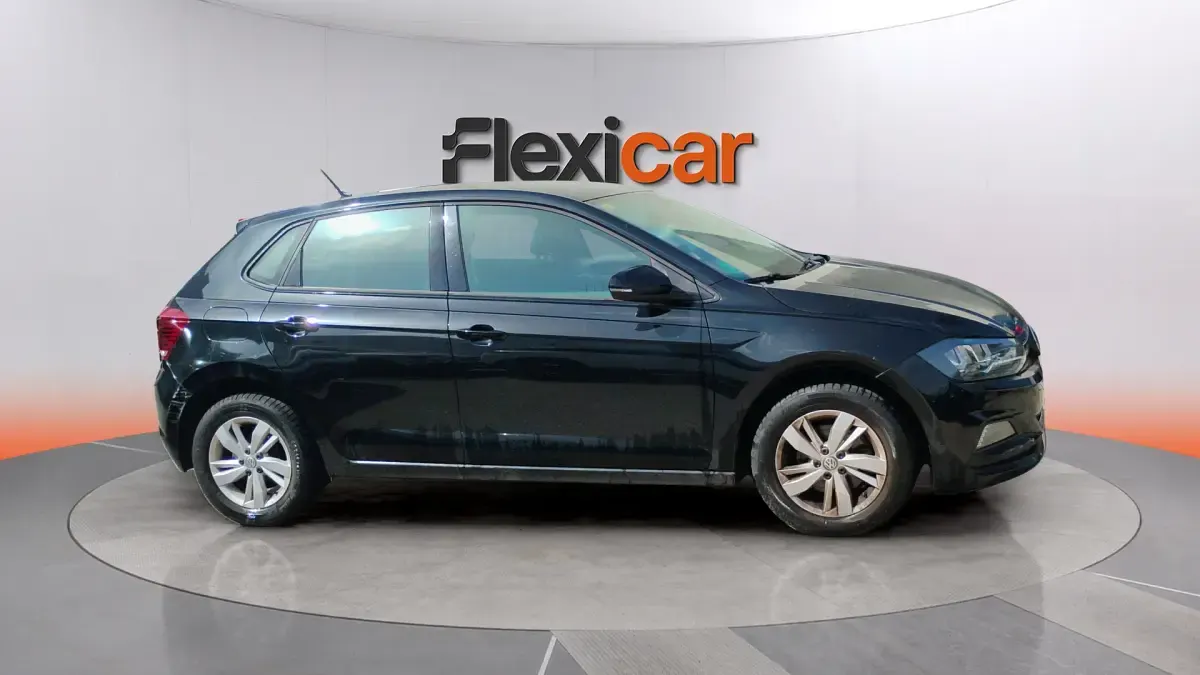 Usado VW Polo Advance 80 CV (58 kW) 2019 Negro Utilitario