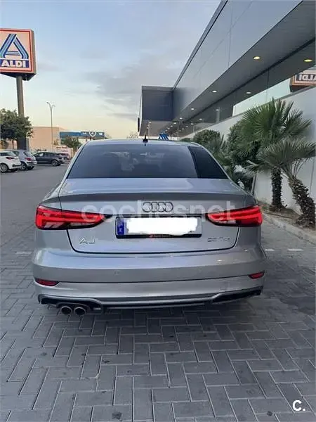 Usado Audi A3 Advanced Plus 150 CV (110 kW) 2020 Gris / plata Berlina