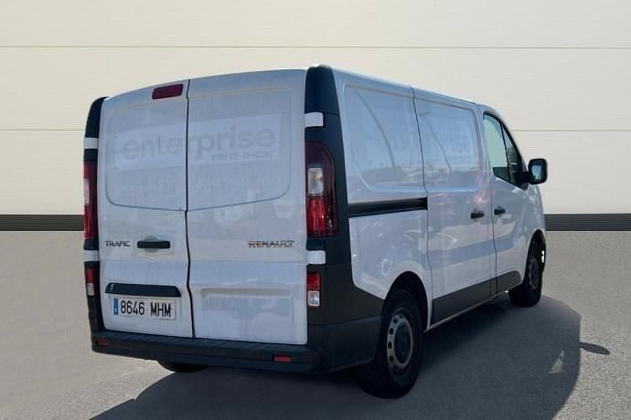Usado Renault Trafic 130 CV (95 kW) 2023 Monovolumen
