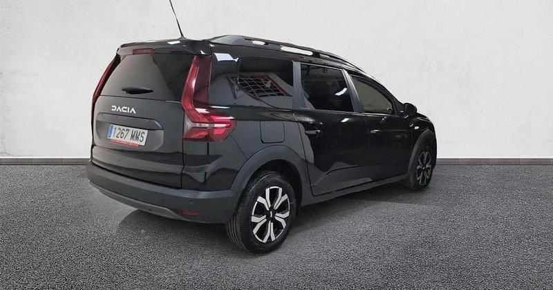 Usado Dacia Jogger Expression 110 CV (80 kW) 2024 Monovolumen