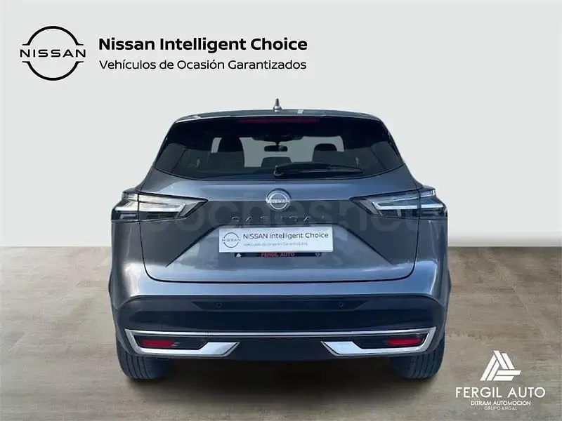Usado Nissan Qashqai Acenta 158 CV (116 kW) 2024 Gris / plata SUV