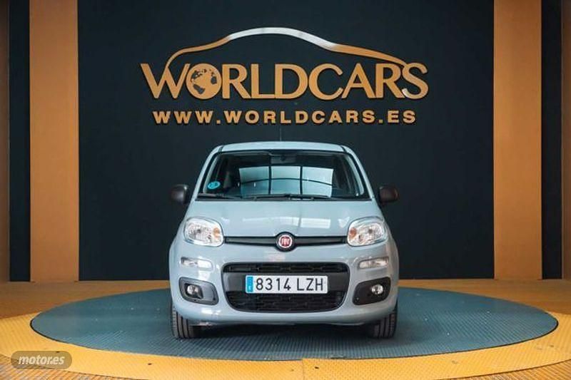 Usado Fiat Panda 69 CV (50 kW) 2022 Gris Berlina