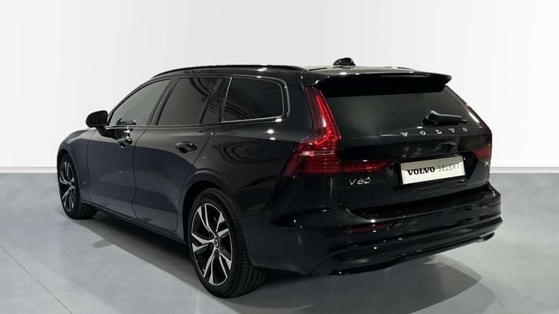 Usado Volvo V60 Plus 197 CV (144 kW) 2025 Negro Familiar