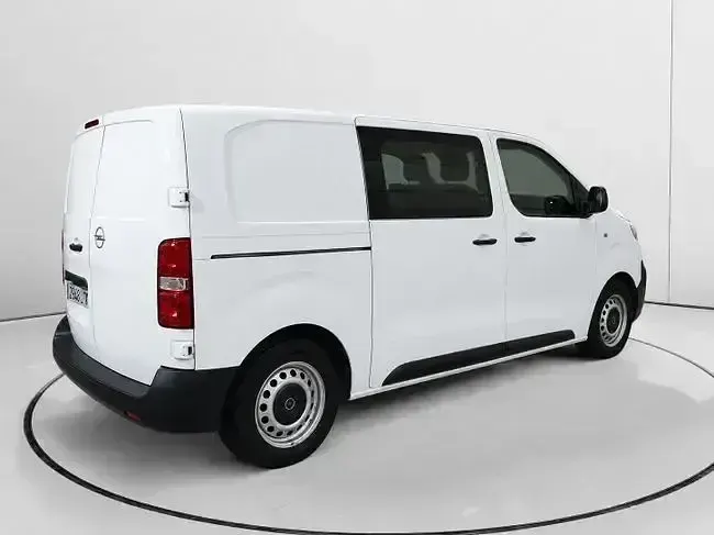 Usado Opel Vivaro-e Combi 120 CV (88 kW) 2021 Blanco Monovolumen