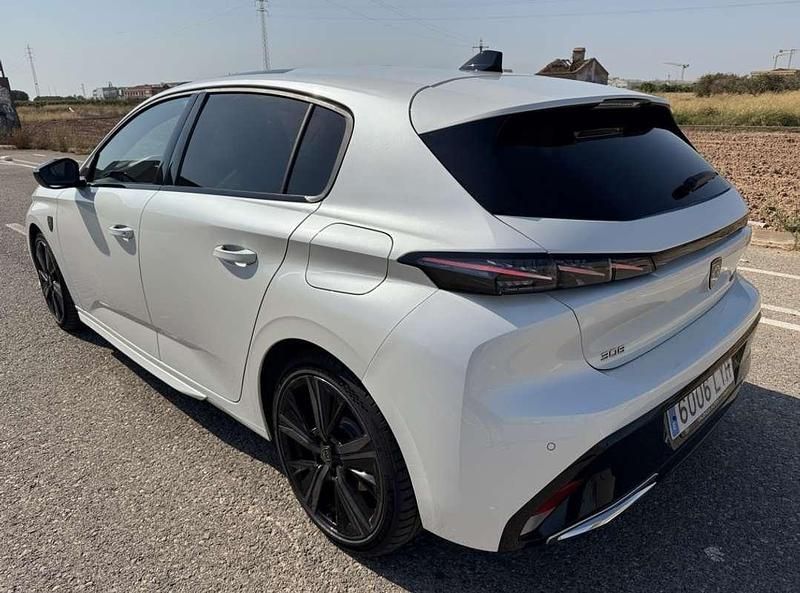 Usado Peugeot 308 GT 225 CV (165 kW) 2022 Blanco Utilitario