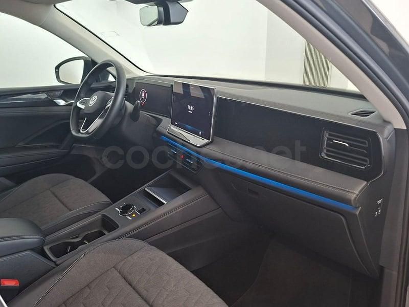 Usado VW Tiguan Life 150 CV (110 kW) 2024 Gris / plata SUV