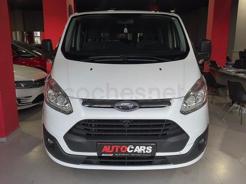 Usado Ford Tourneo Titanium 125 CV (91 kW) 2016 Blanco Monovolumen
