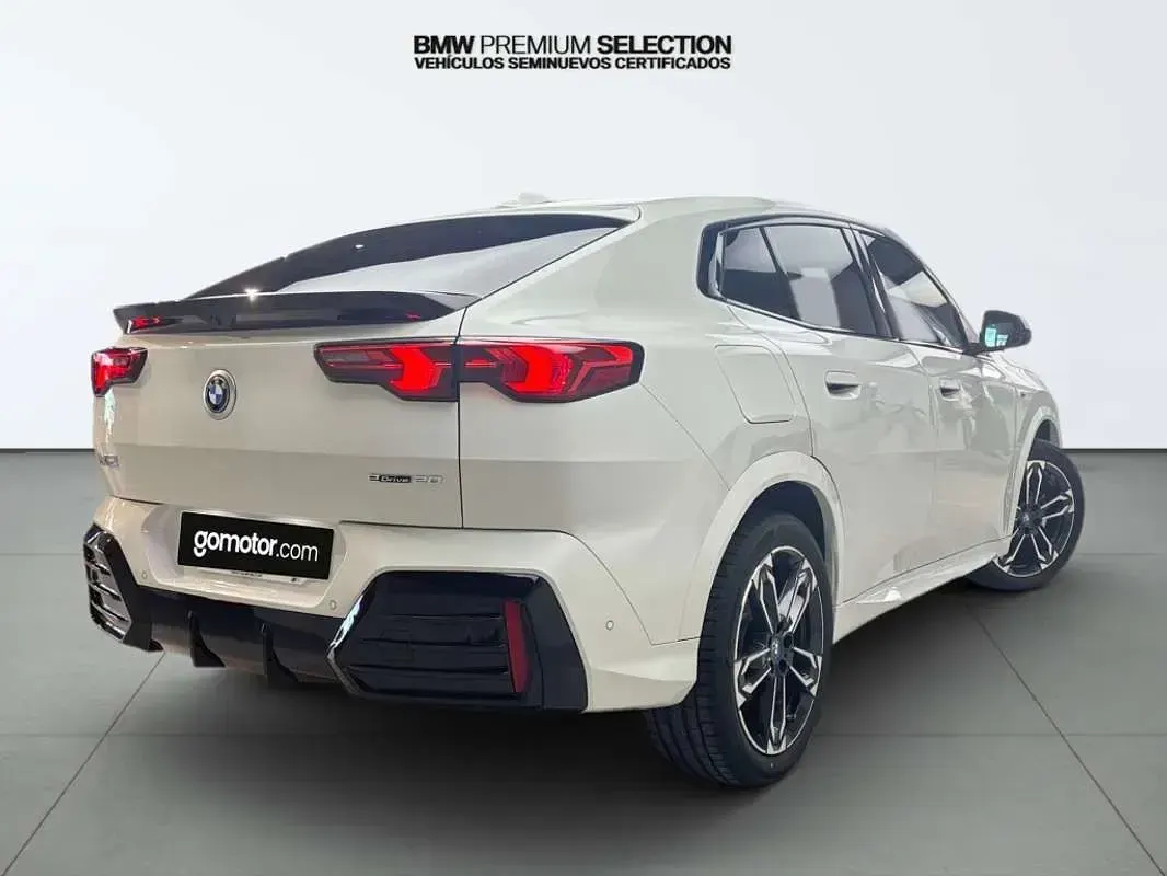 Usado BMW iX2 Comfort Edition 150 kW (204 CV) 2025 SUV
