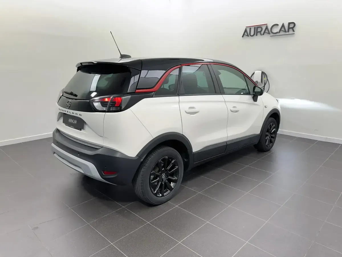 Usado Opel Crossland GS Line 110 CV (80 kW) 2021 Blanco SUV
