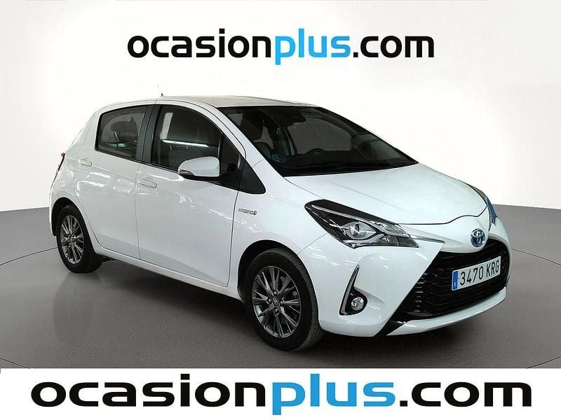 Usado Toyota Yaris Hybrid Active 100 CV (73 kW) 2018 Blanco Utilitario
