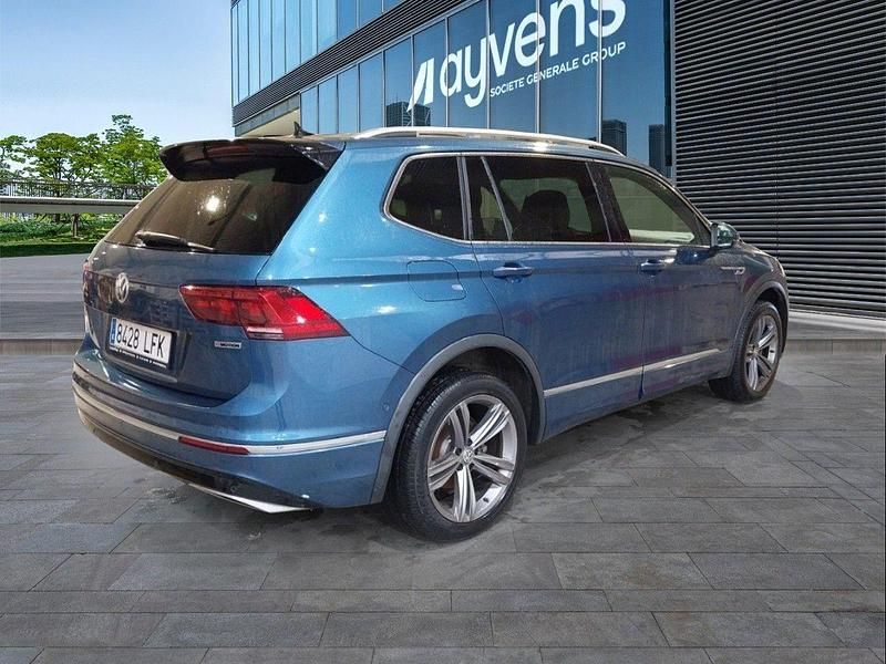 Usado VW Tiguan Sportline 190 CV (139 kW) 2020 Azul SUV