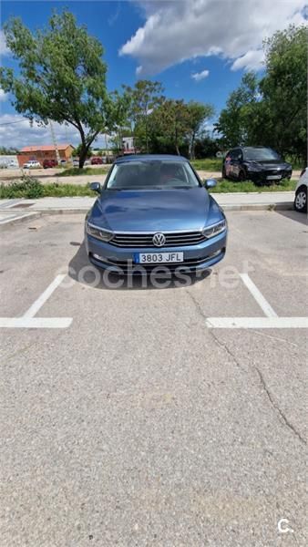 Azul Usado 2015 VW Passat Advance Berlina | 9300 € (Super precio) - Imagen 1/4