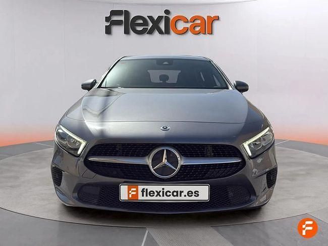 Usado Mercedes A180 116 CV (85 kW) 2018 Gris / plata Berlina